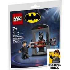 30726 SUPER HEROES Batman- Bruce Wayne and the Batsuit paper bag